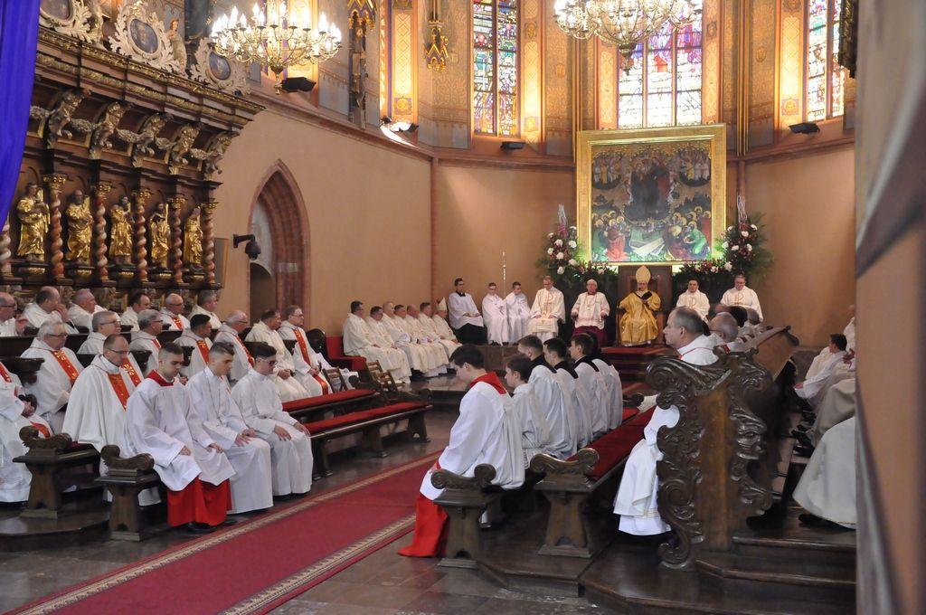 Bp Mering podczas Mszy Krzyżma: Katedra jest miejscem wzrastania powołania